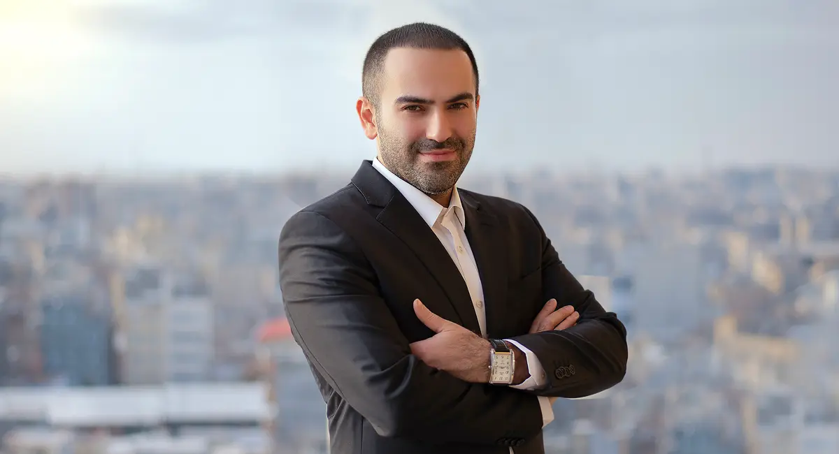 Dr. Amir Daryan